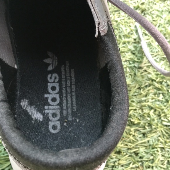 Adidas shoes - Picture 5 of 9